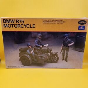 New- Vintage Testors Italeri BMW R75 Motorcycle 1:35 Scale Model Kit WWII Era